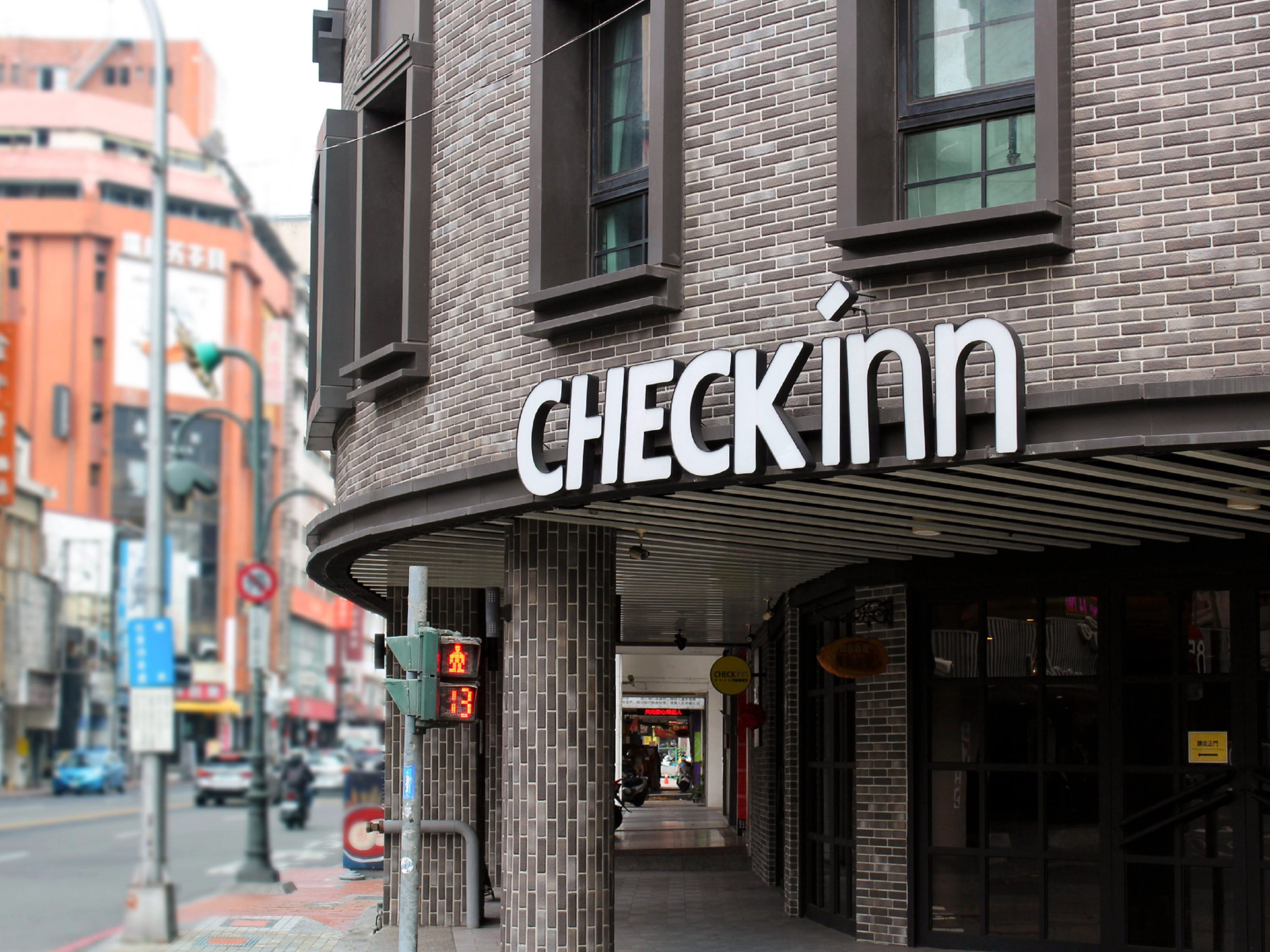 CHECK inn Taichung ZiYou